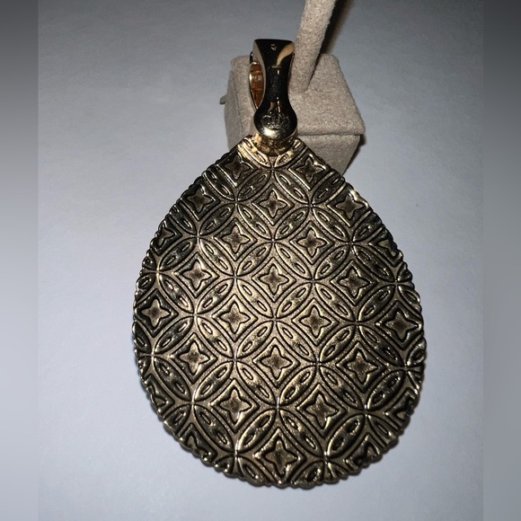 Premier Design, gold & silver necklace pendent, silver, gold, greenish stone - Picture 4 of 11